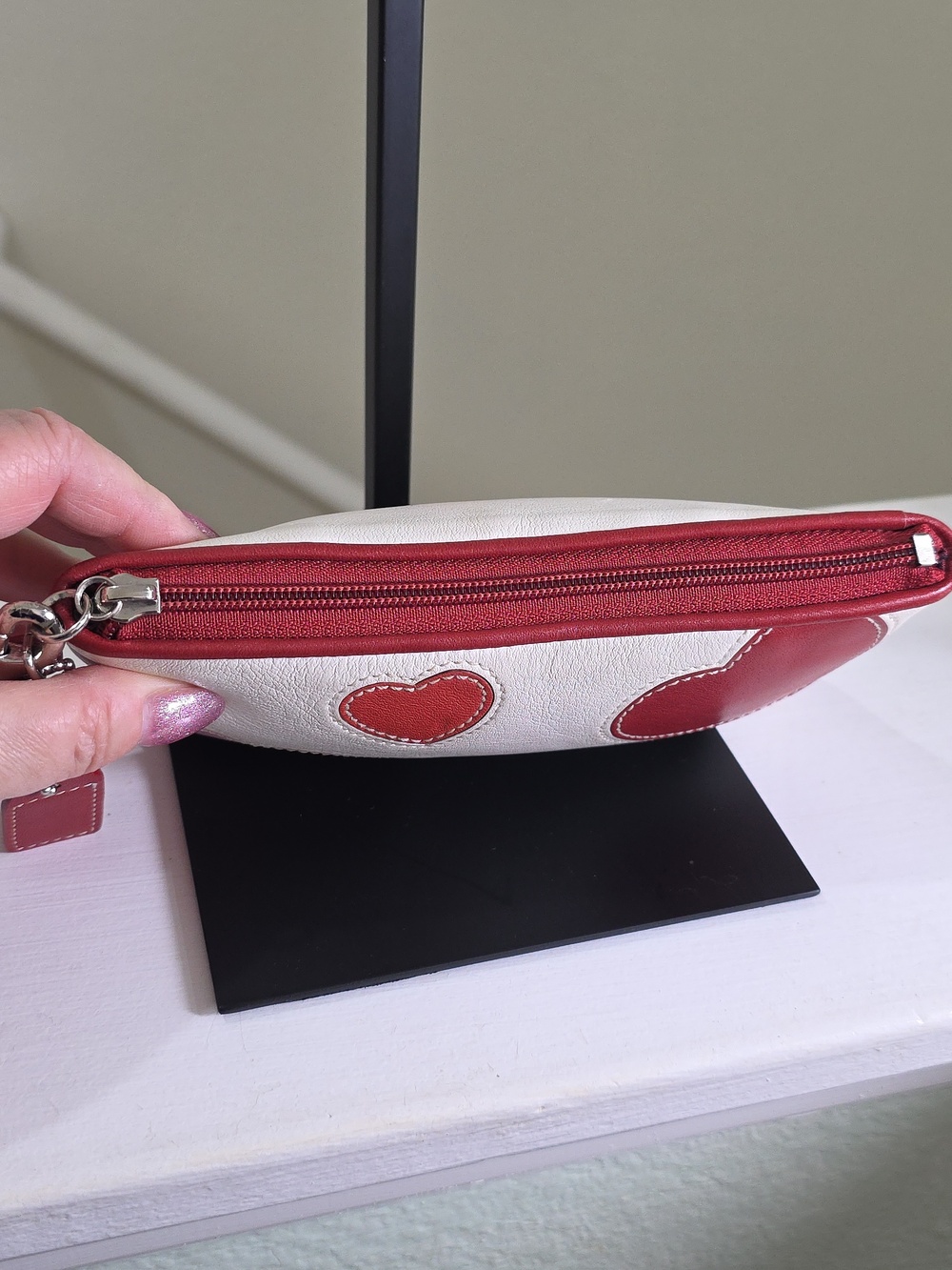 Coach Limited Edition Vintage Heart Leather Wristlet EUC - Picture 7 of 17